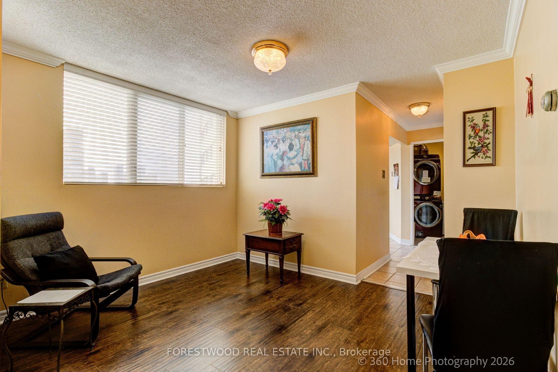 3700 Kaneff Crescent Unit 2202 photo 7