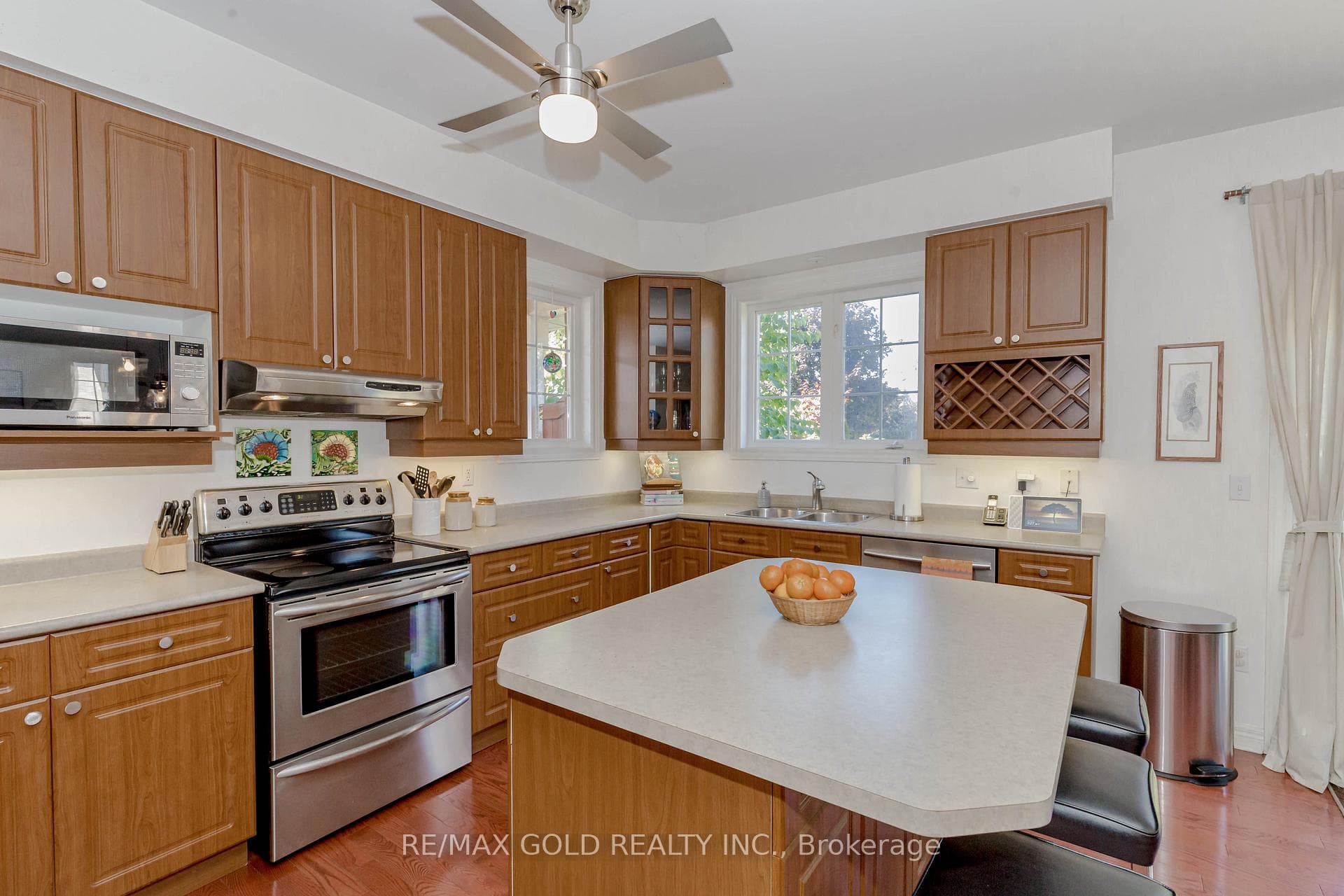 2 Rushbrook Drive photo 16