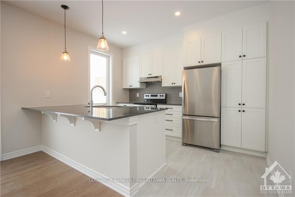 72 FOCALITY Crescent photo 11