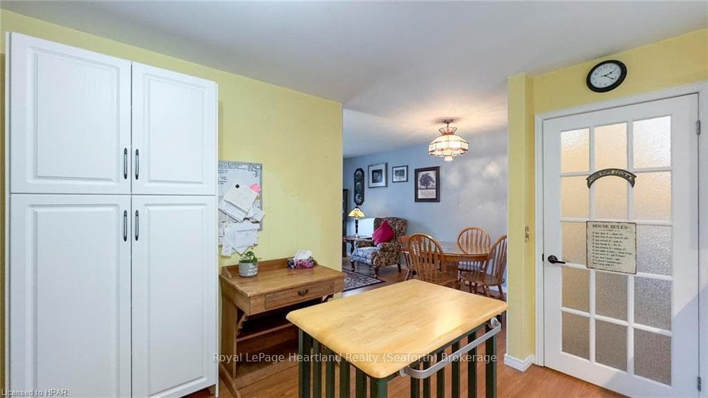 128 JOHN Street photo 16