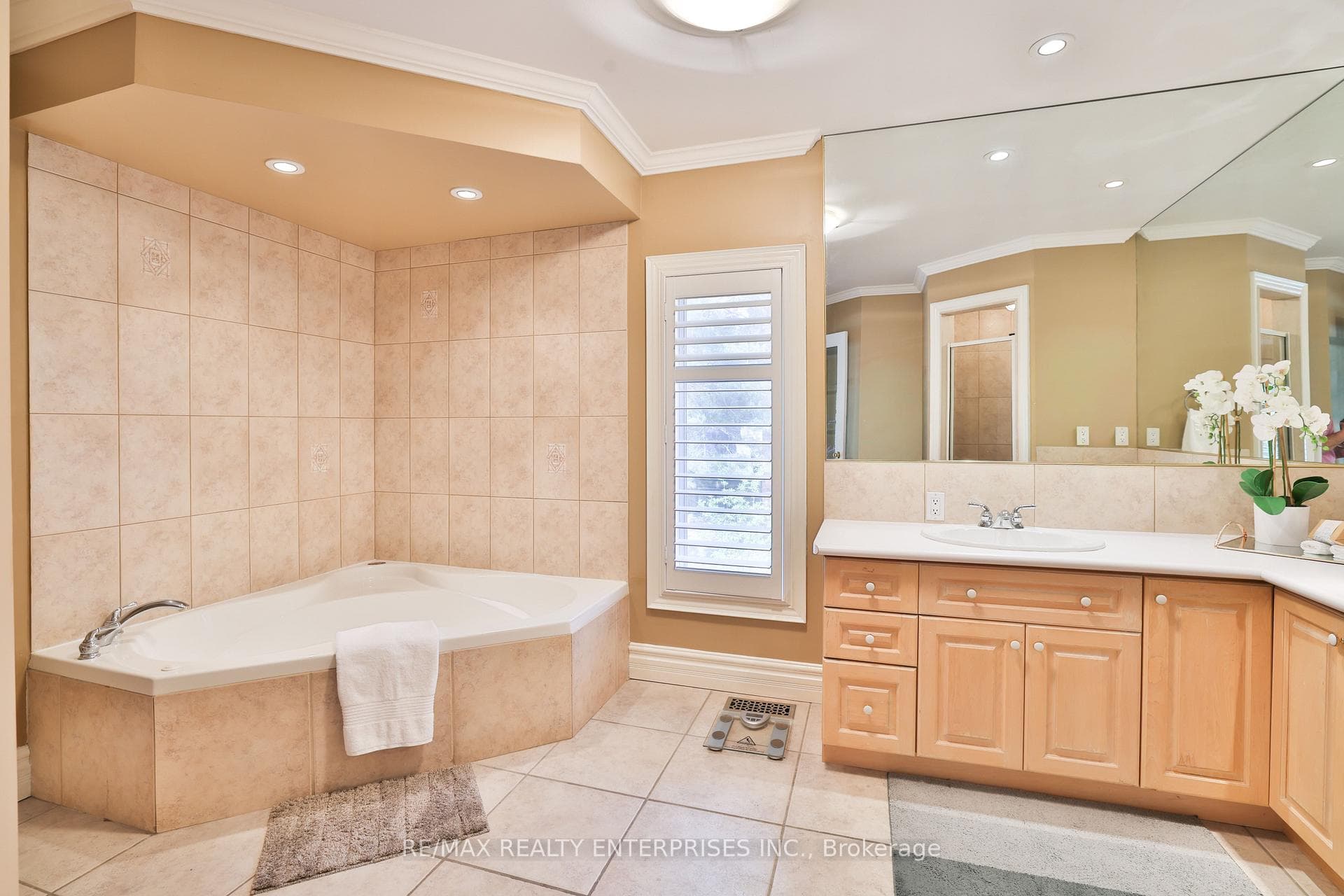 1832 Chesbro Court photo 24