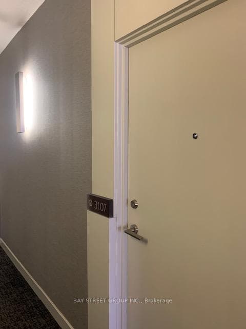 121 Mcmahon Drive Unit 3107 photo 3