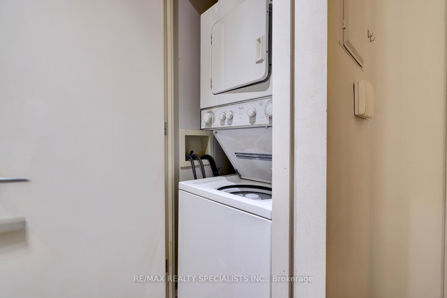 36 Blue Jays Way Unit 613 photo 23