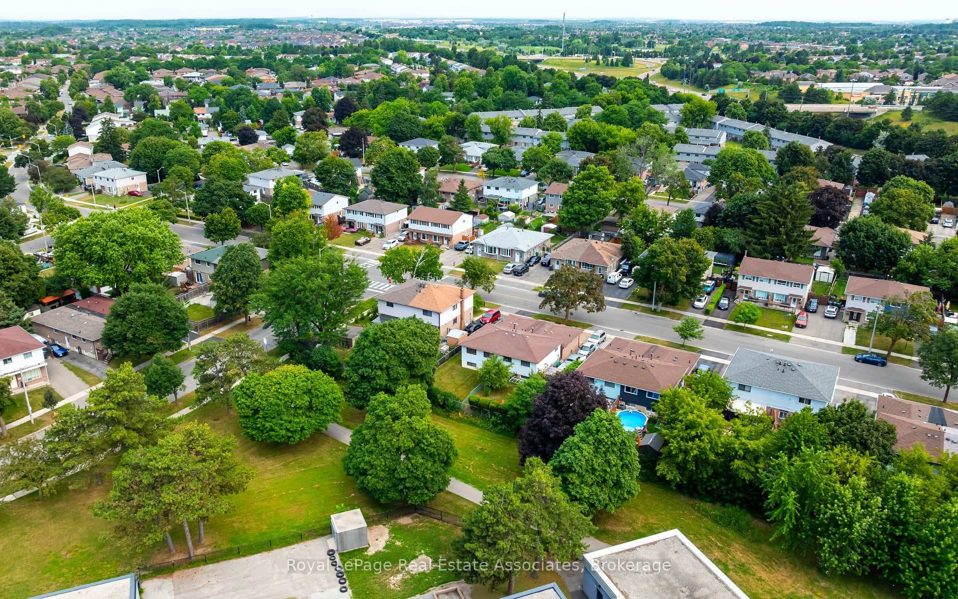 256 Archdekin Drive photo 35