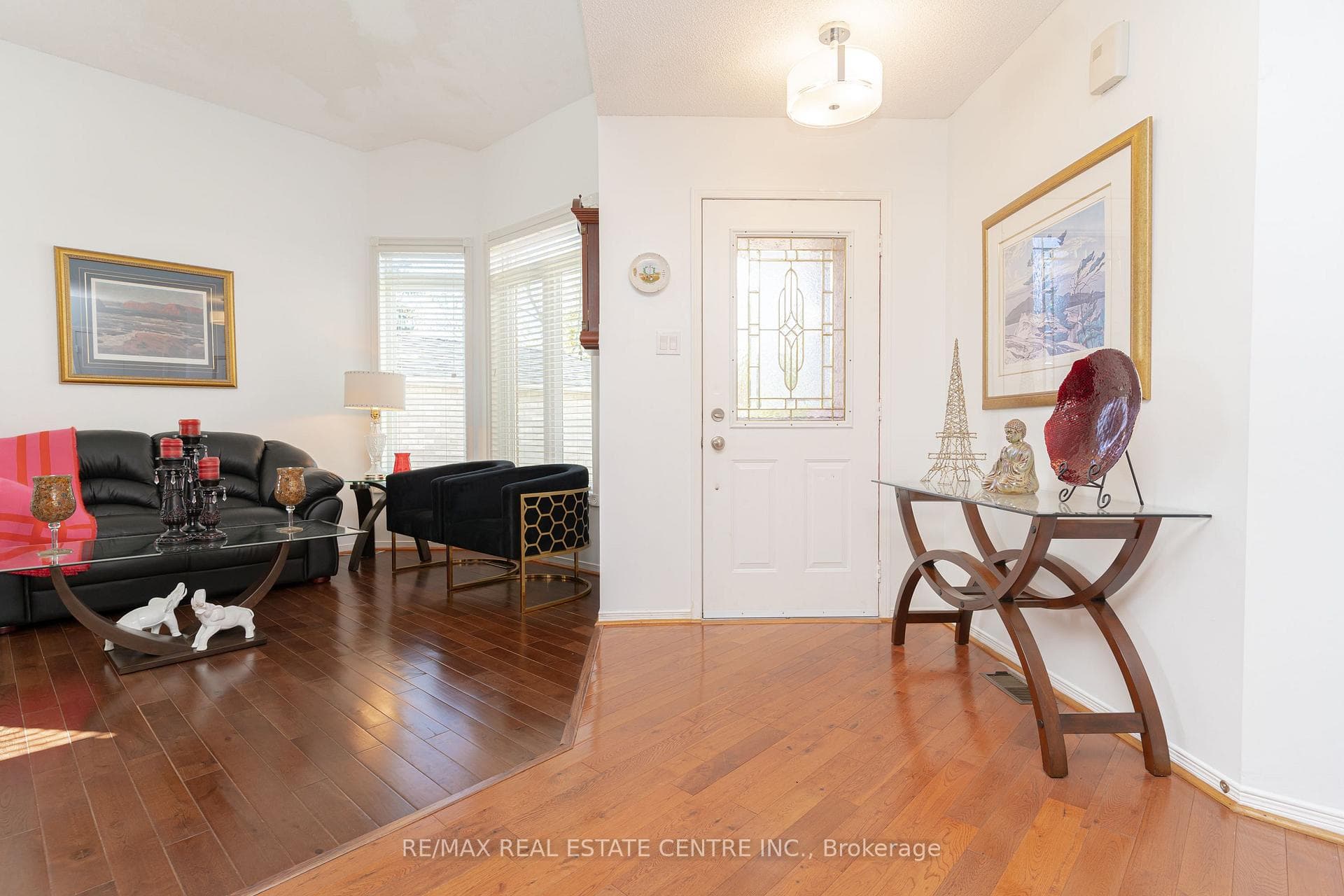 26 Eastview Crescent photo 5