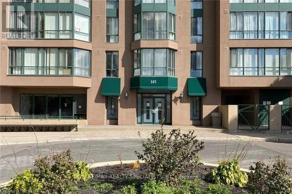 145 Hillcrest Avenue Unit 813 photo 3