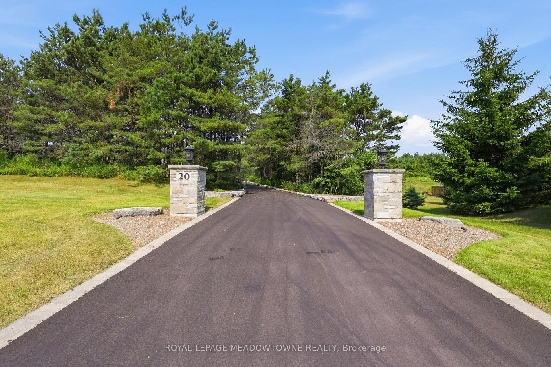 20 Buckstown Trail photo 4