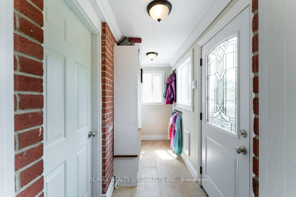 68 Windermere Court photo 12