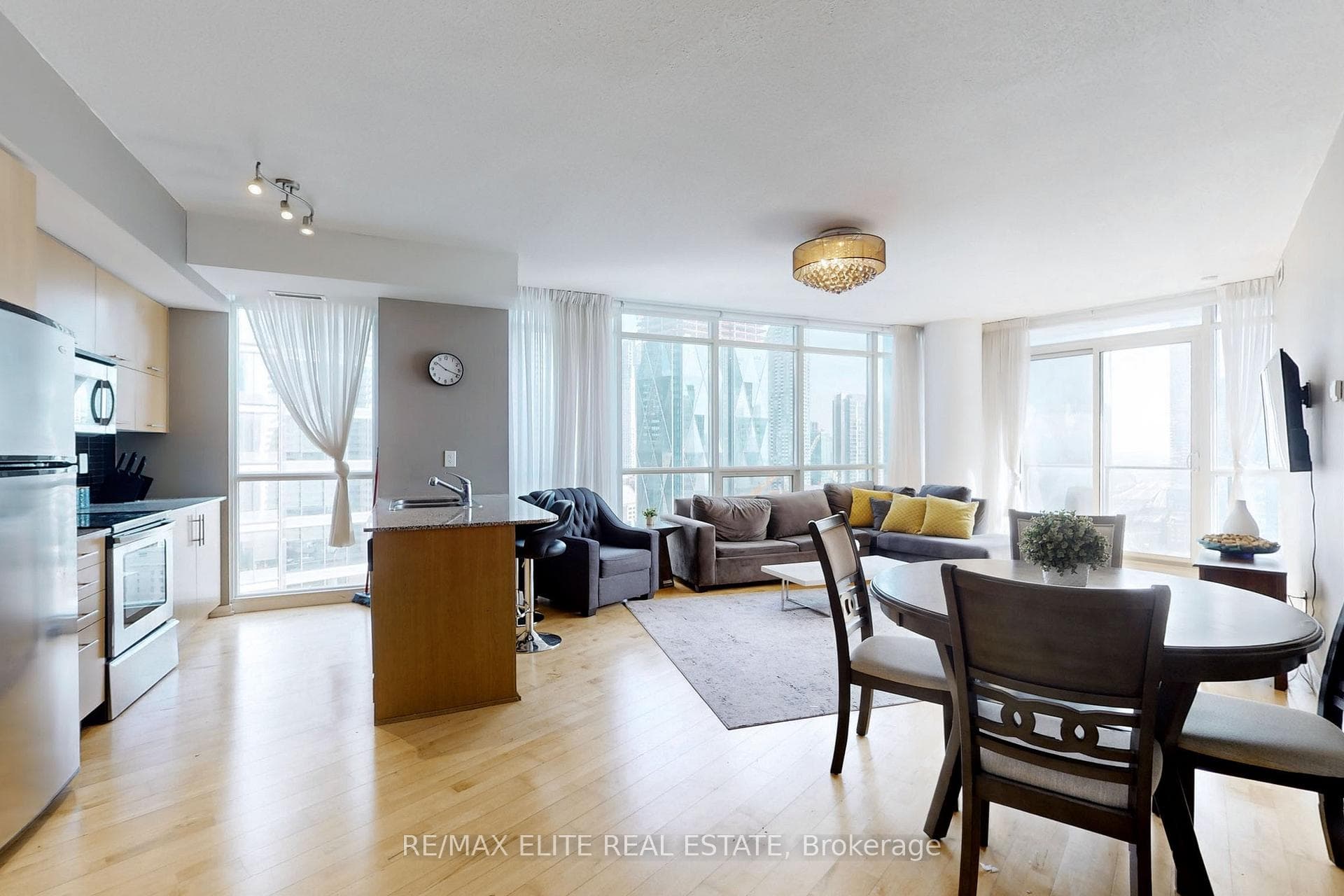 65 Bremner Boulevard Unit 2208 photo 16