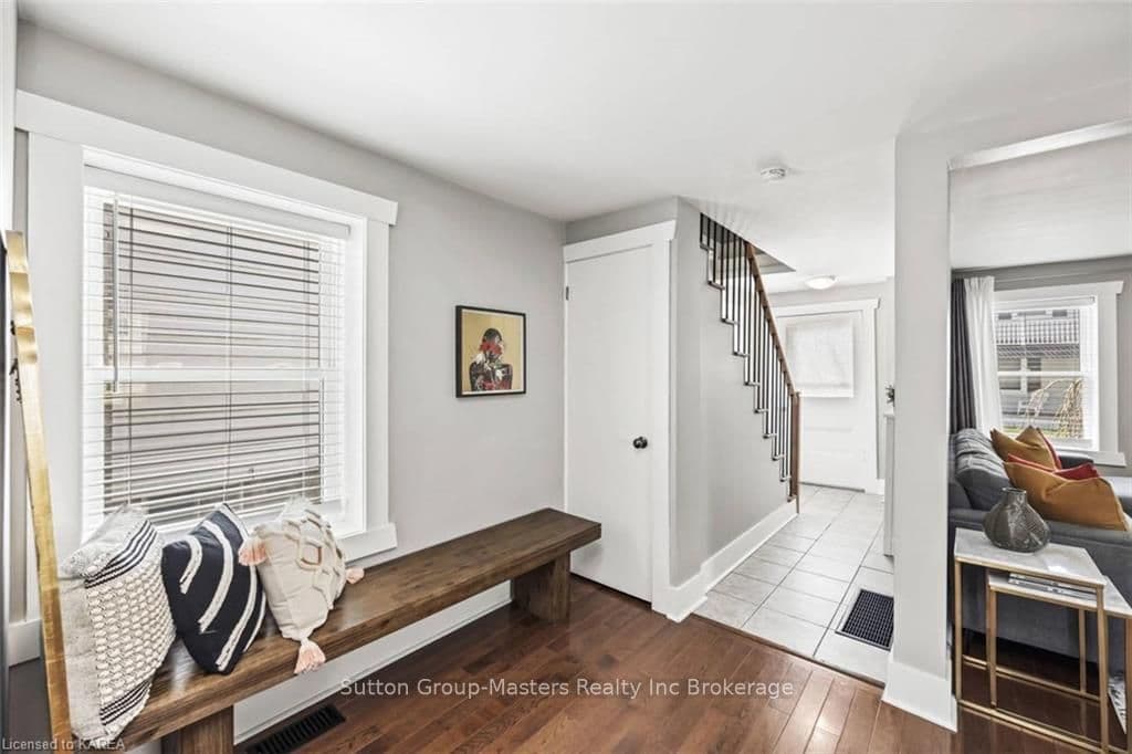 259 CHARLES Street photo 9