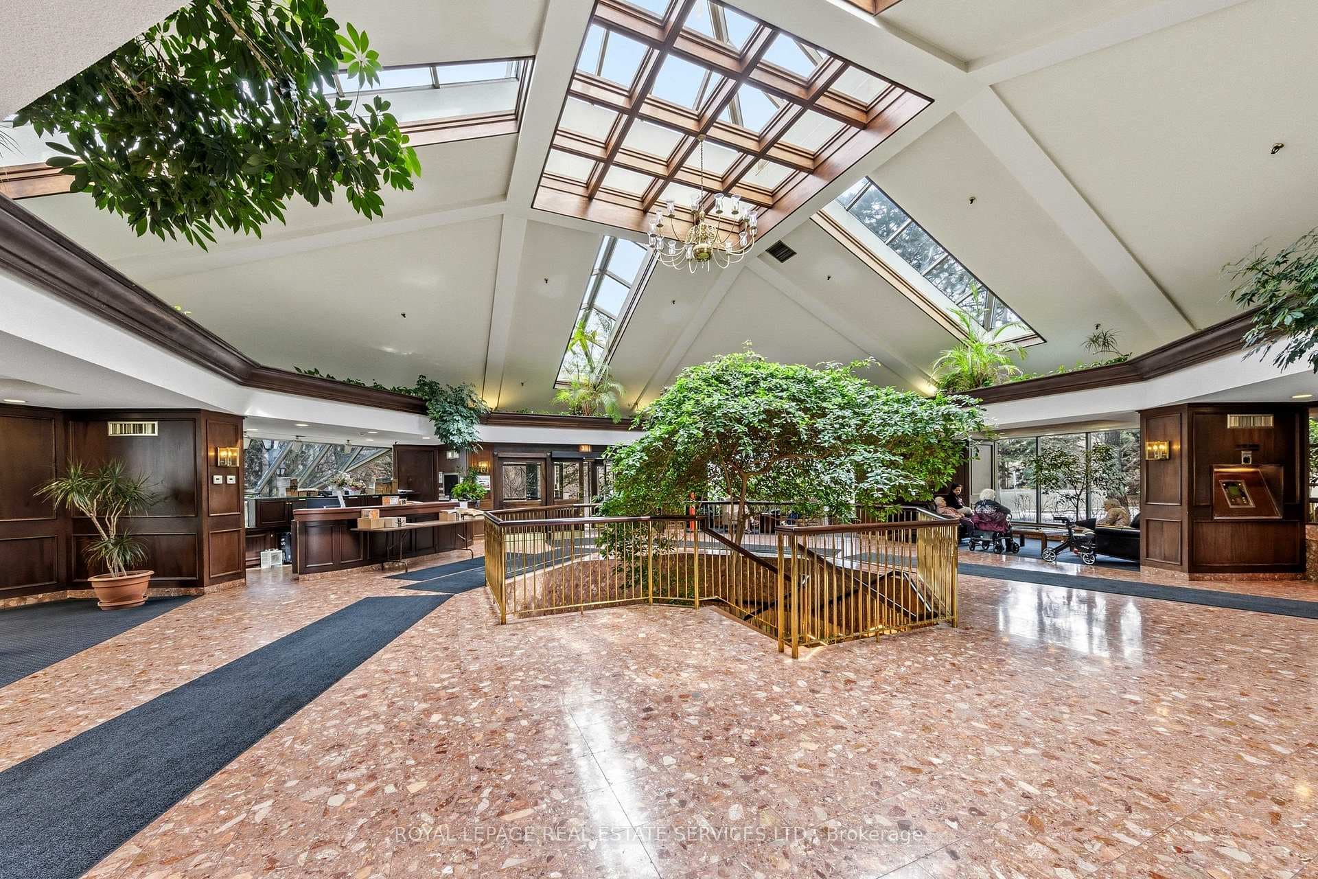 Exceptional - Hotel -Like amenities