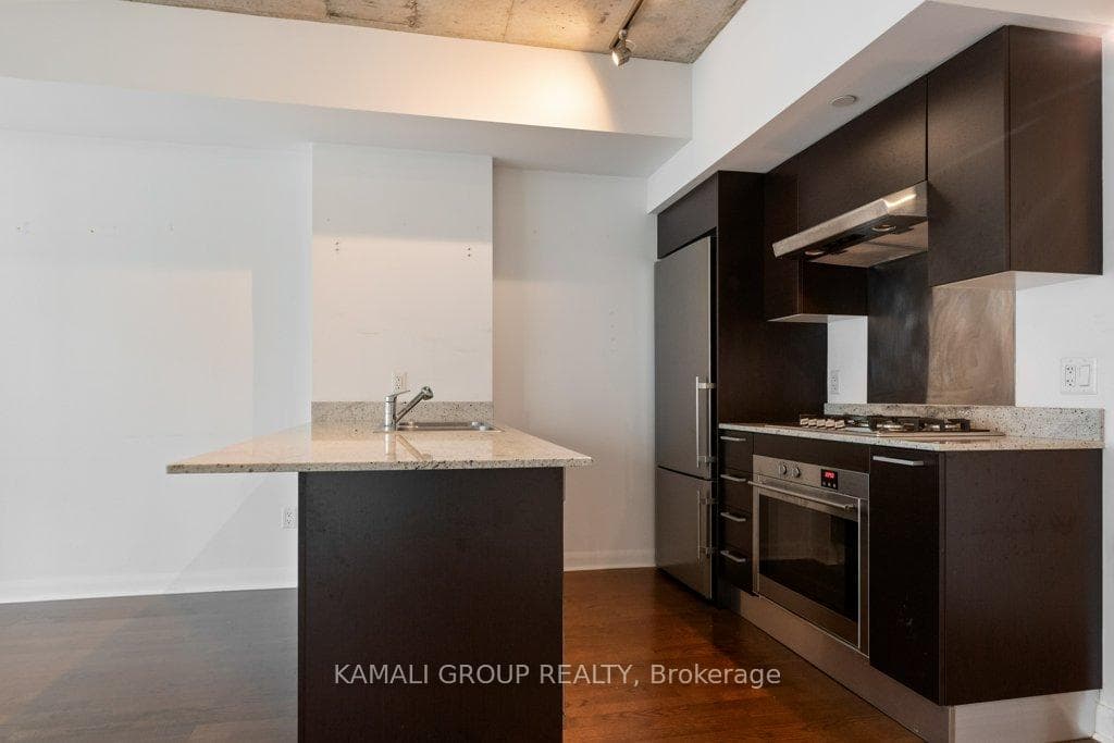 375 King Street Unit 2206 photo 4
