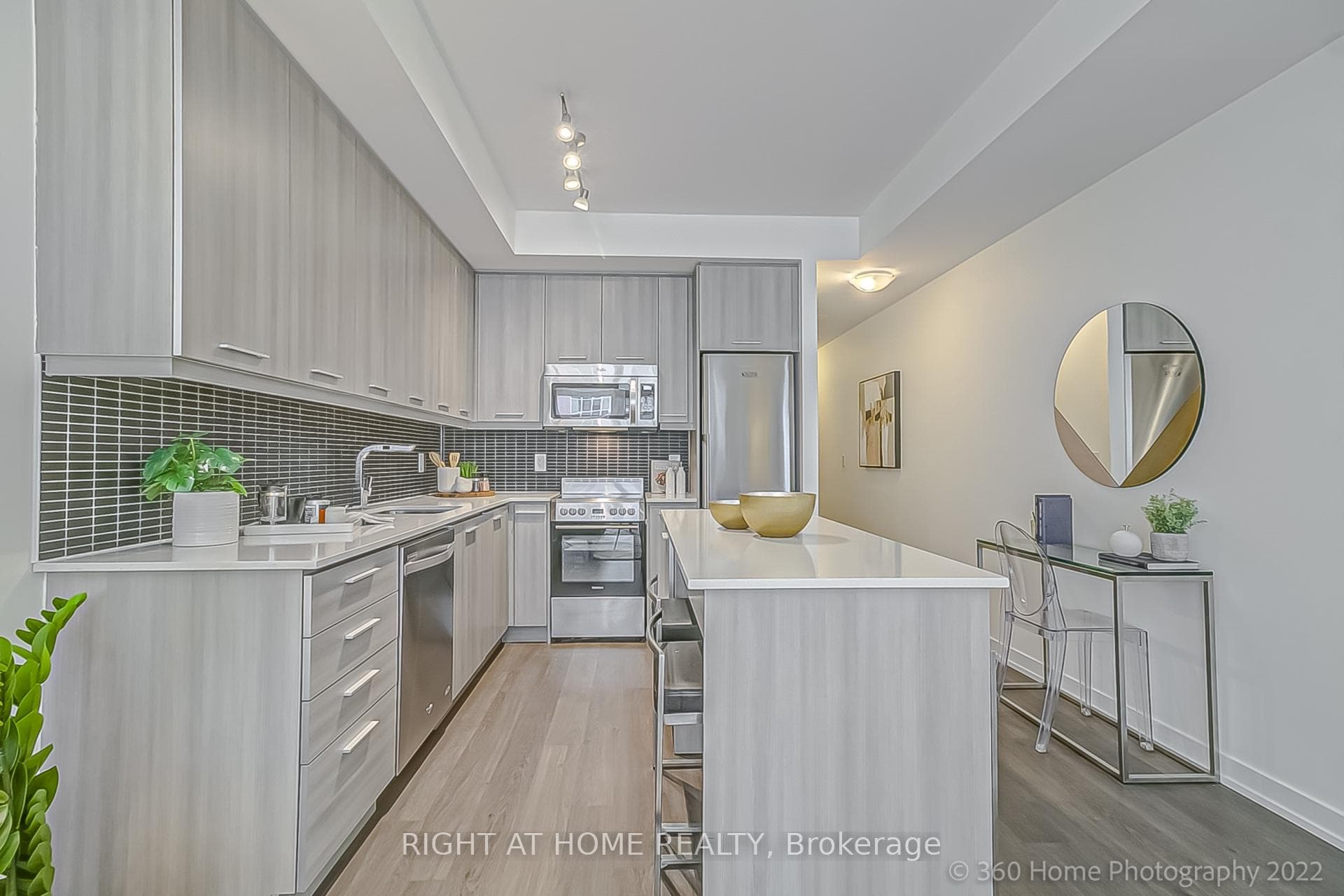 105 George Street Unit 312 photo 5