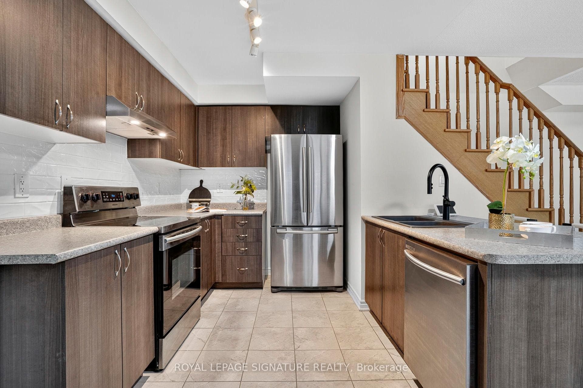200 Veterans Drive Unit 110 photo 17