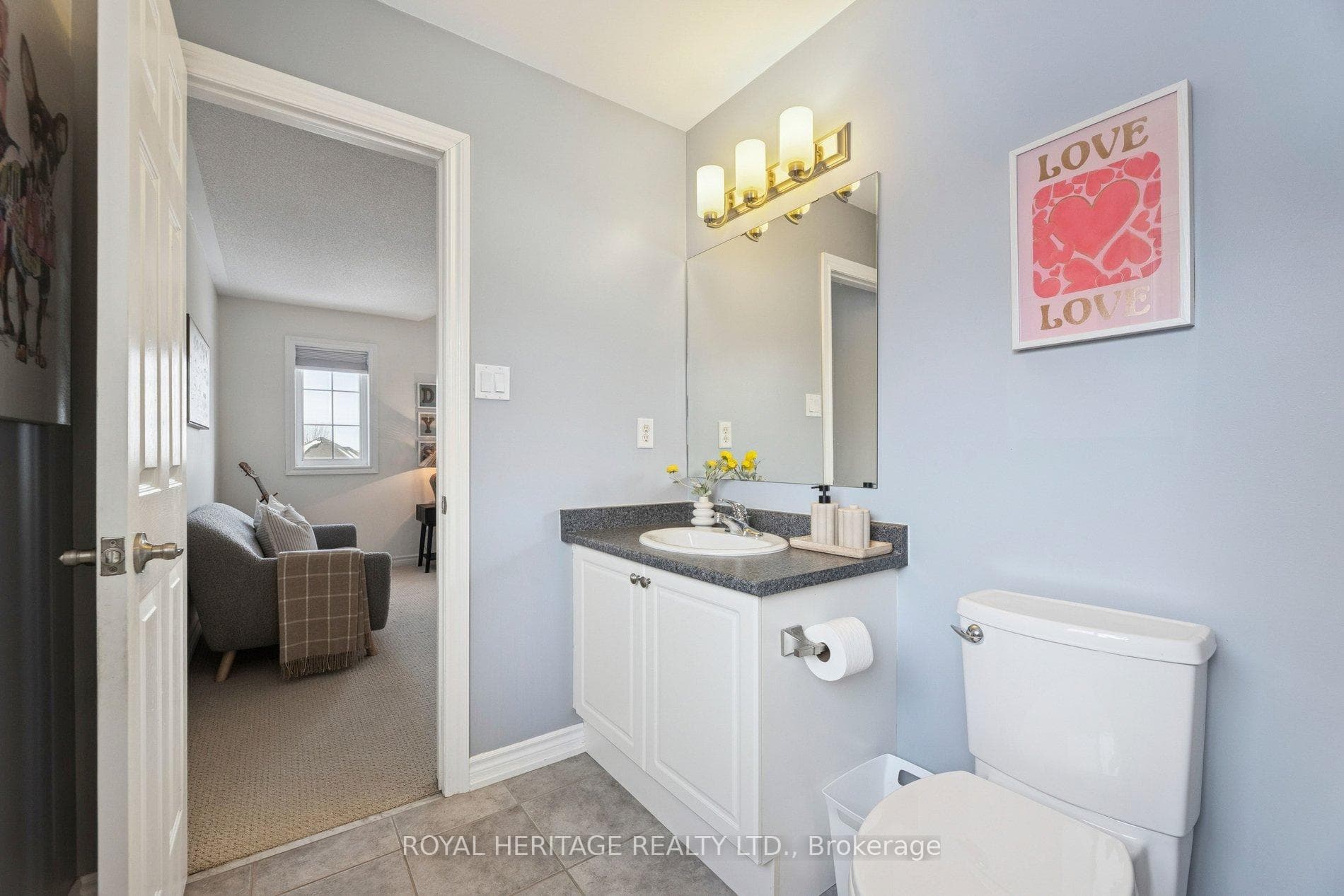 63 Laprade Square photo 32