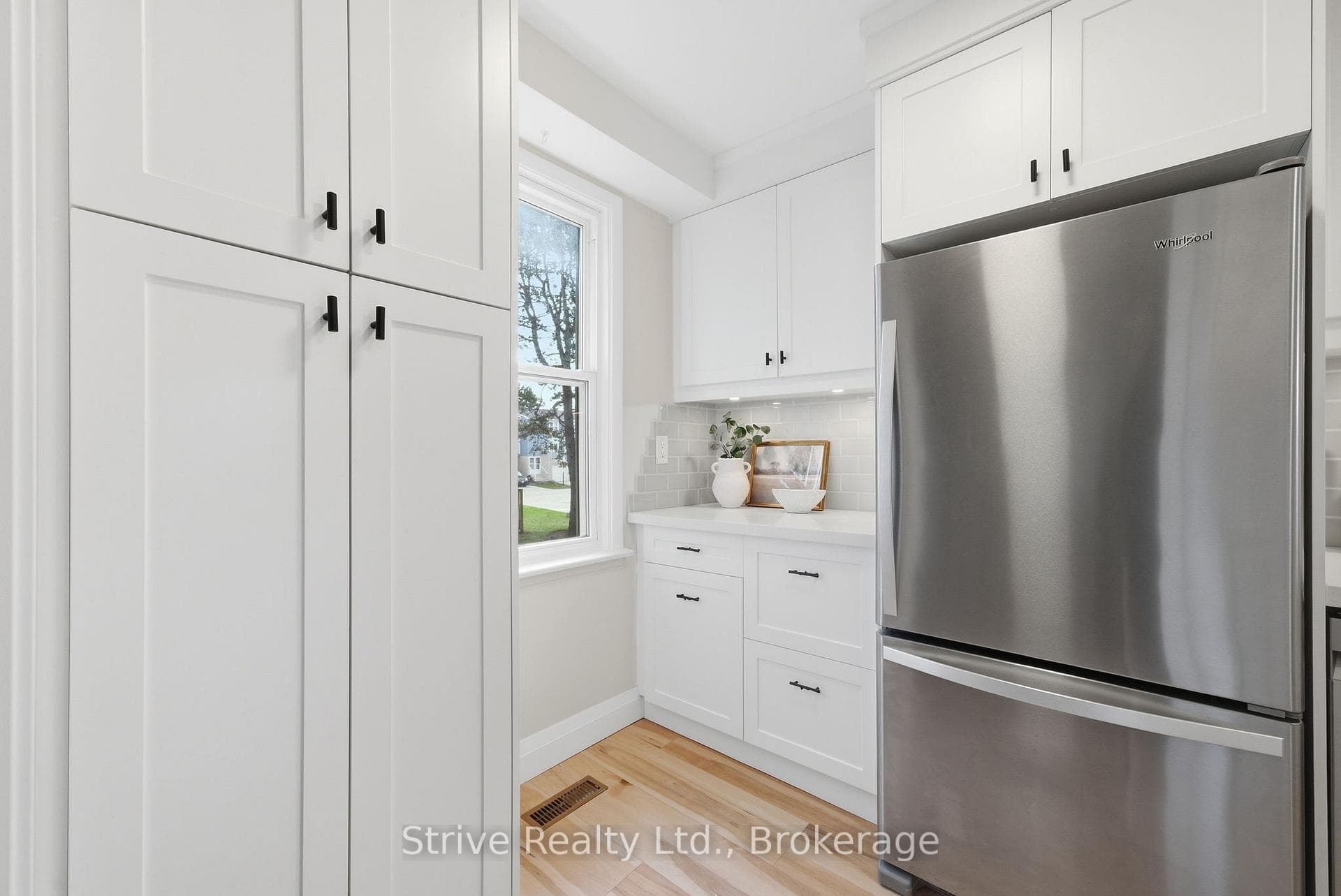 1718 John Street Unit 33 photo 11