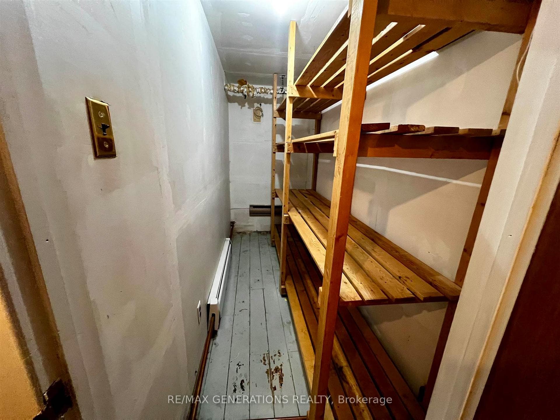 328 Dawson Street photo 28