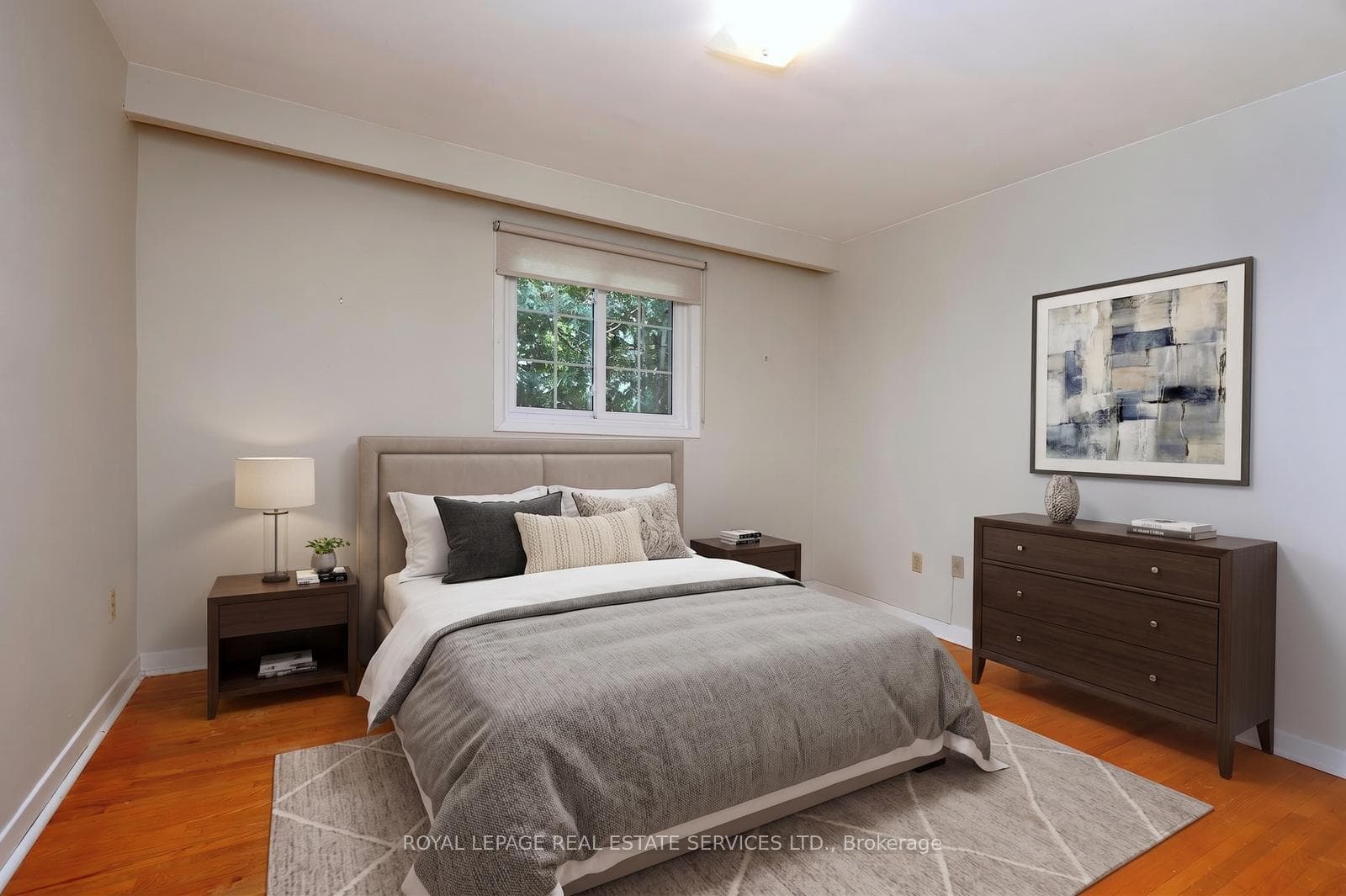 1492 Hillgrove Road photo 31