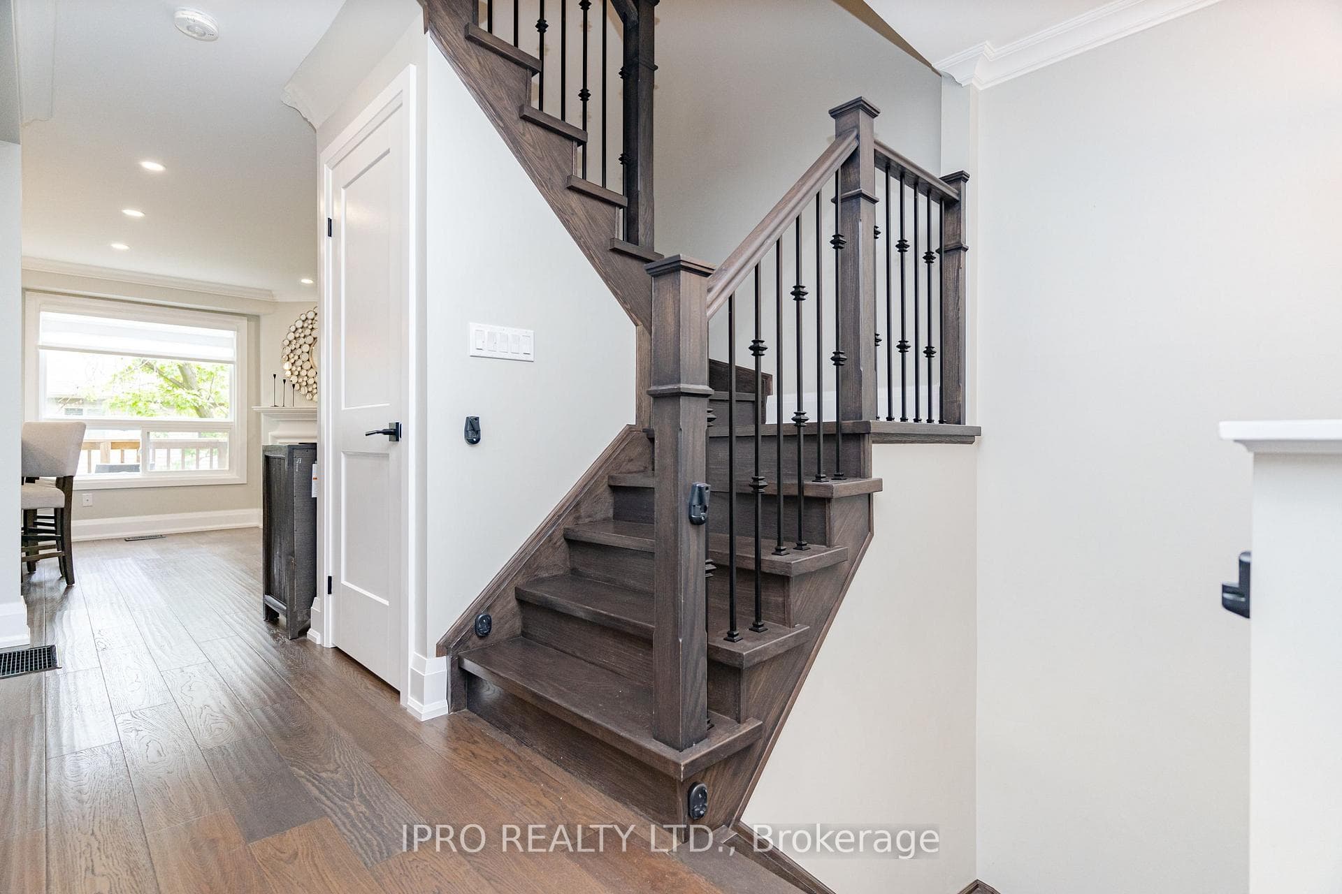 2272 Mowat Avenue Unit 74 photo 19