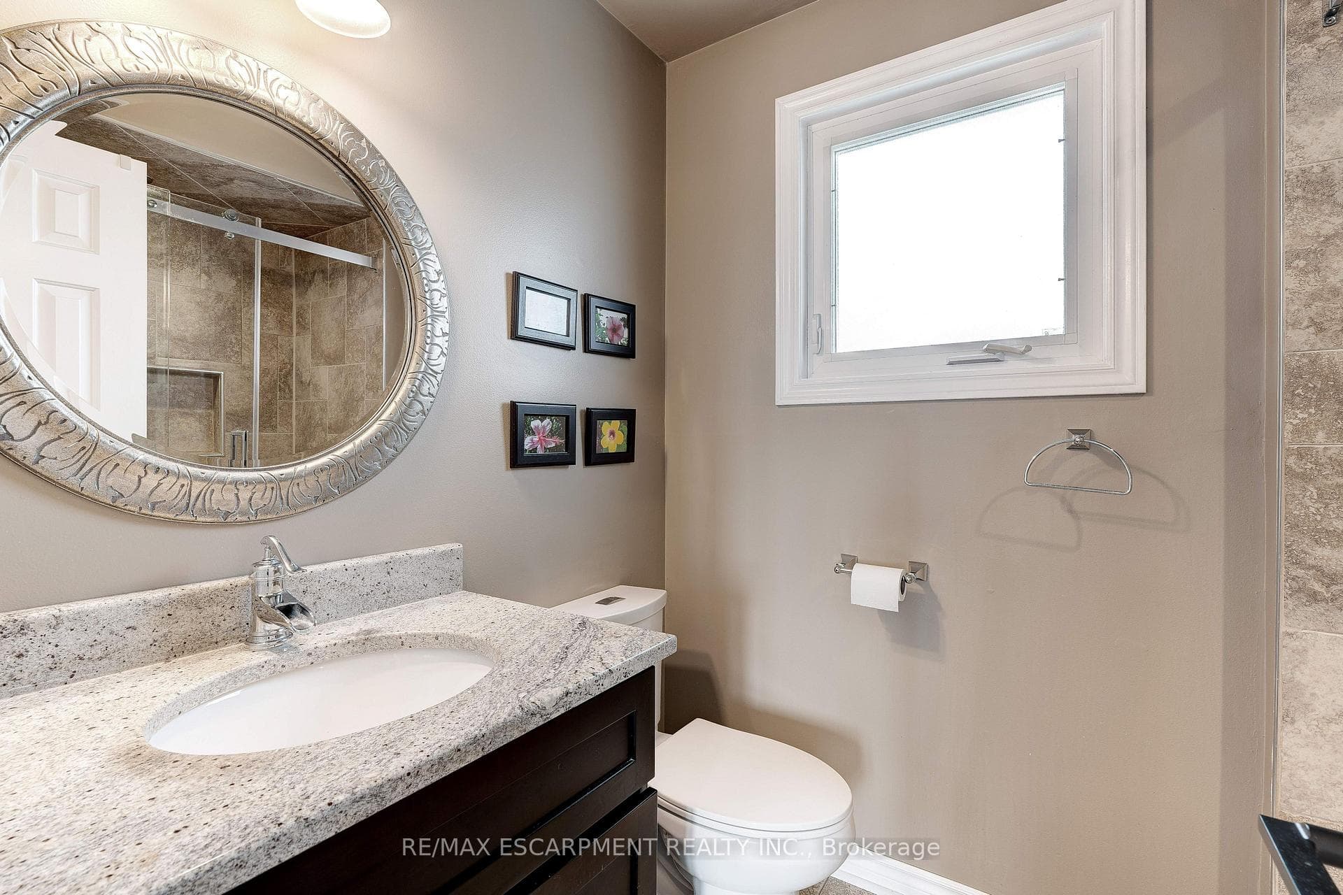 1485 Millbrook Avenue photo 21