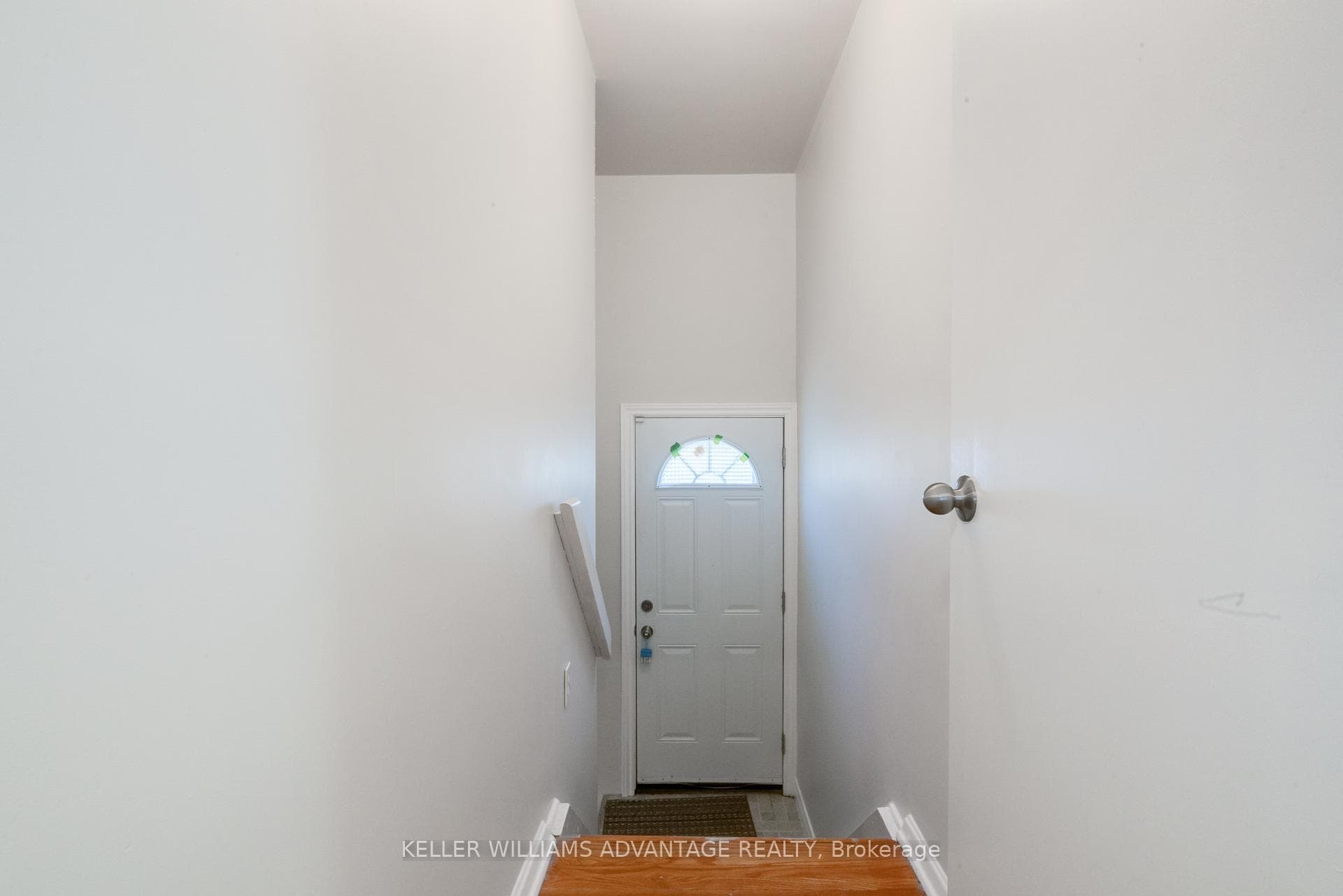 16 Droxford Avenue photo 25