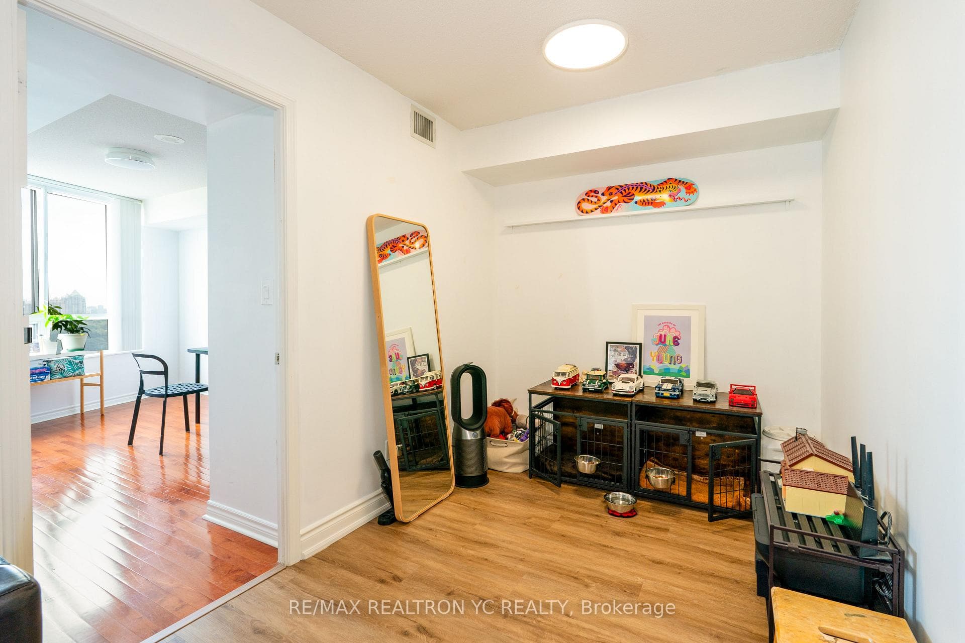 35 Hollywood Avenue Unit 2022 photo 8