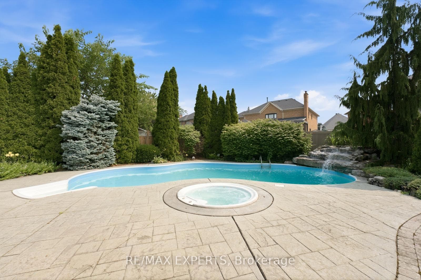 215 Velmar Drive photo 41