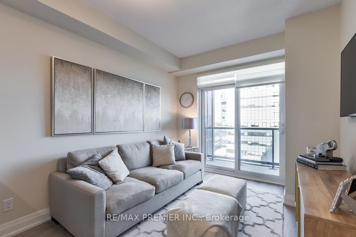 3600 Highway 7 Road Unit 803 photo 8