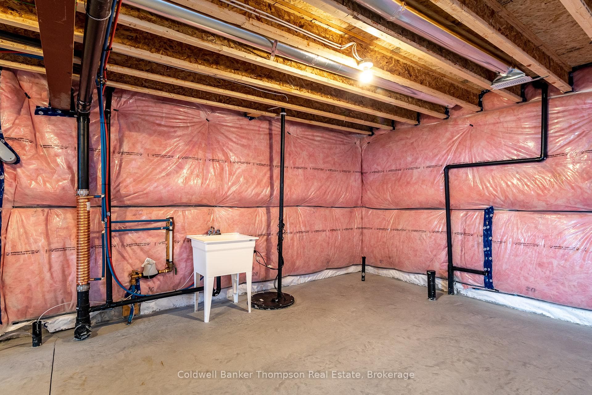 65 Eaglecrest Avenue photo 33