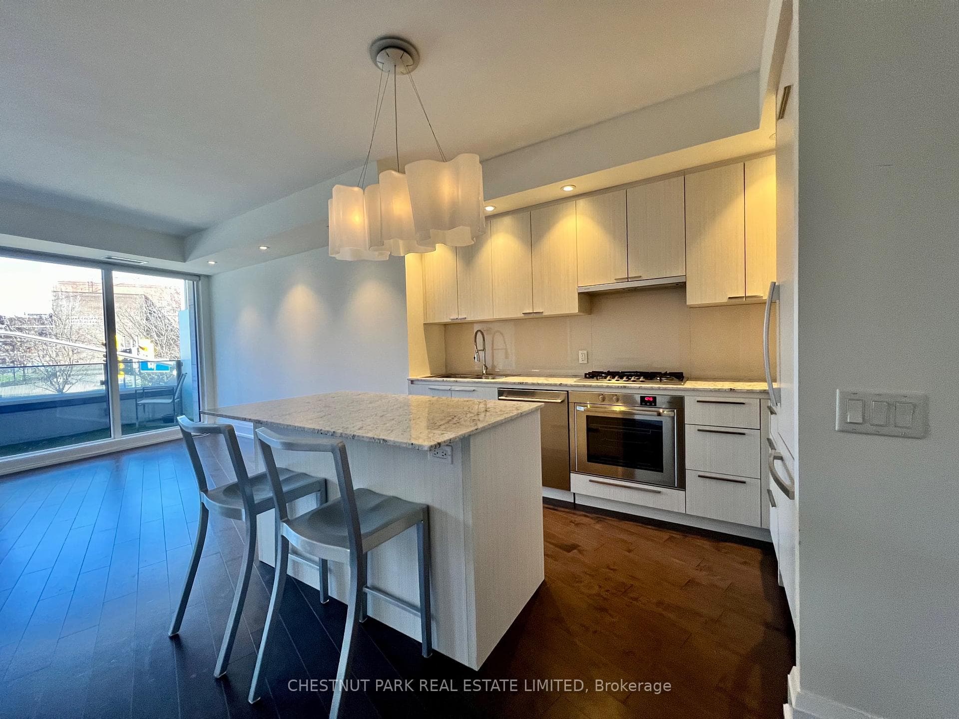 88 Davenport Road Unit 205 photo 1