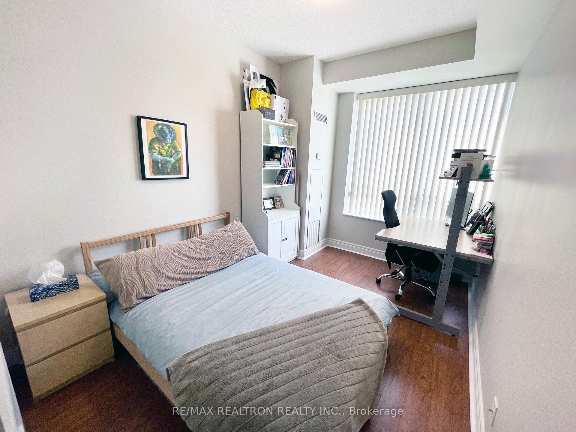 1 Clairtrell Road Unit 1205 photo 10