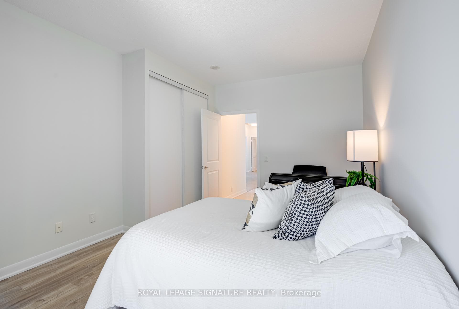 4978 Yonge Street Unit Ph102 photo 17