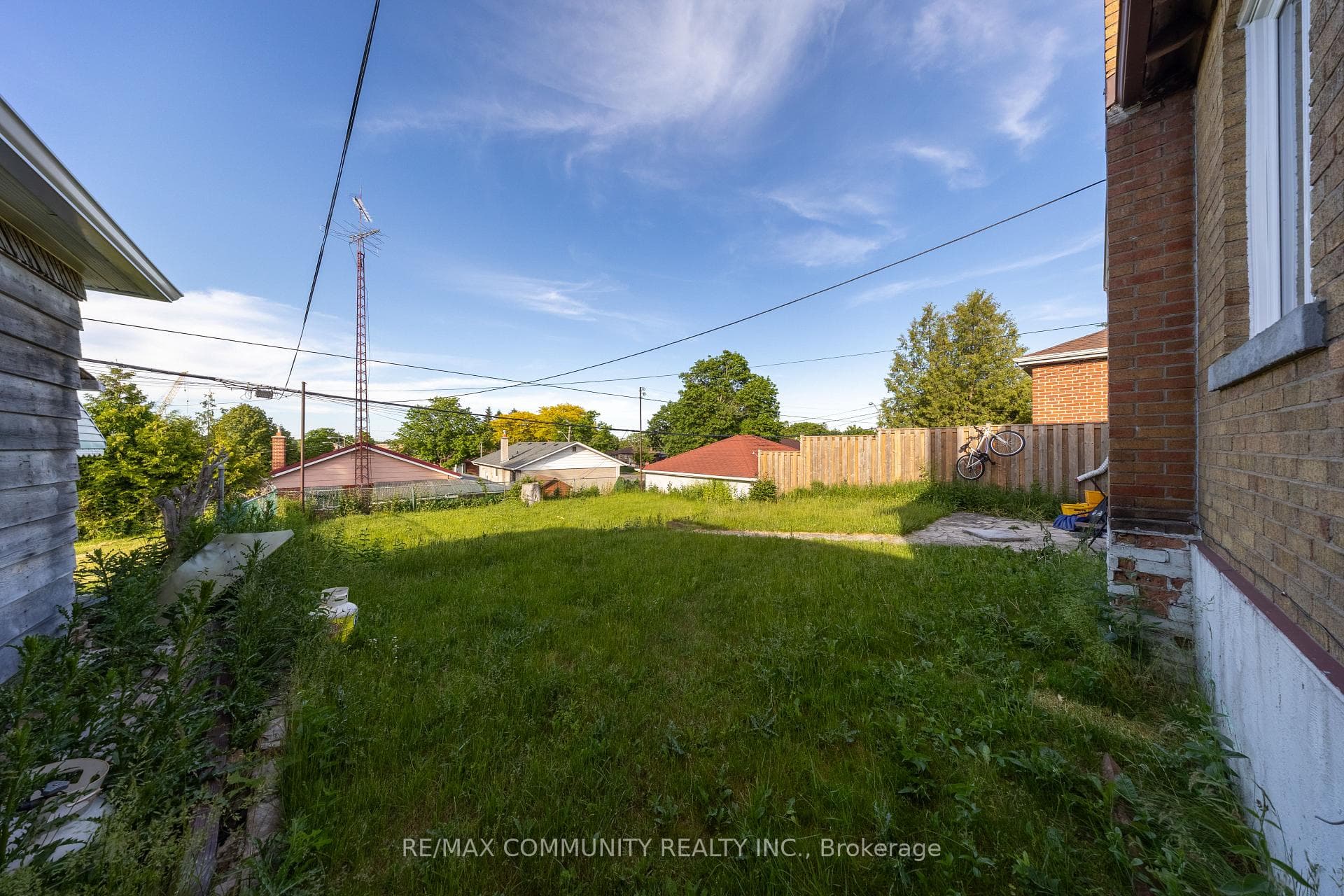 45 Barrymore Road photo 43