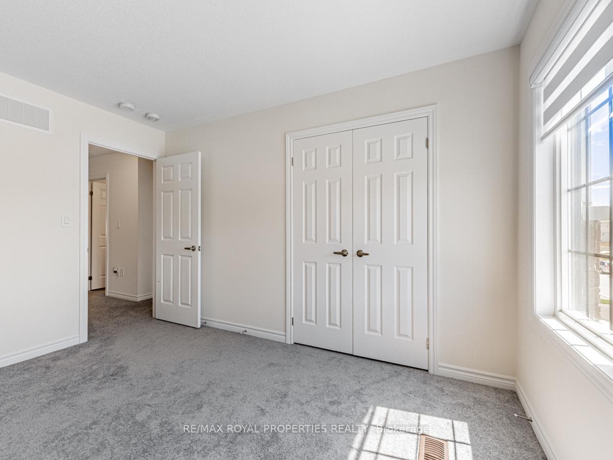 287 Fleetwood Drive photo 18