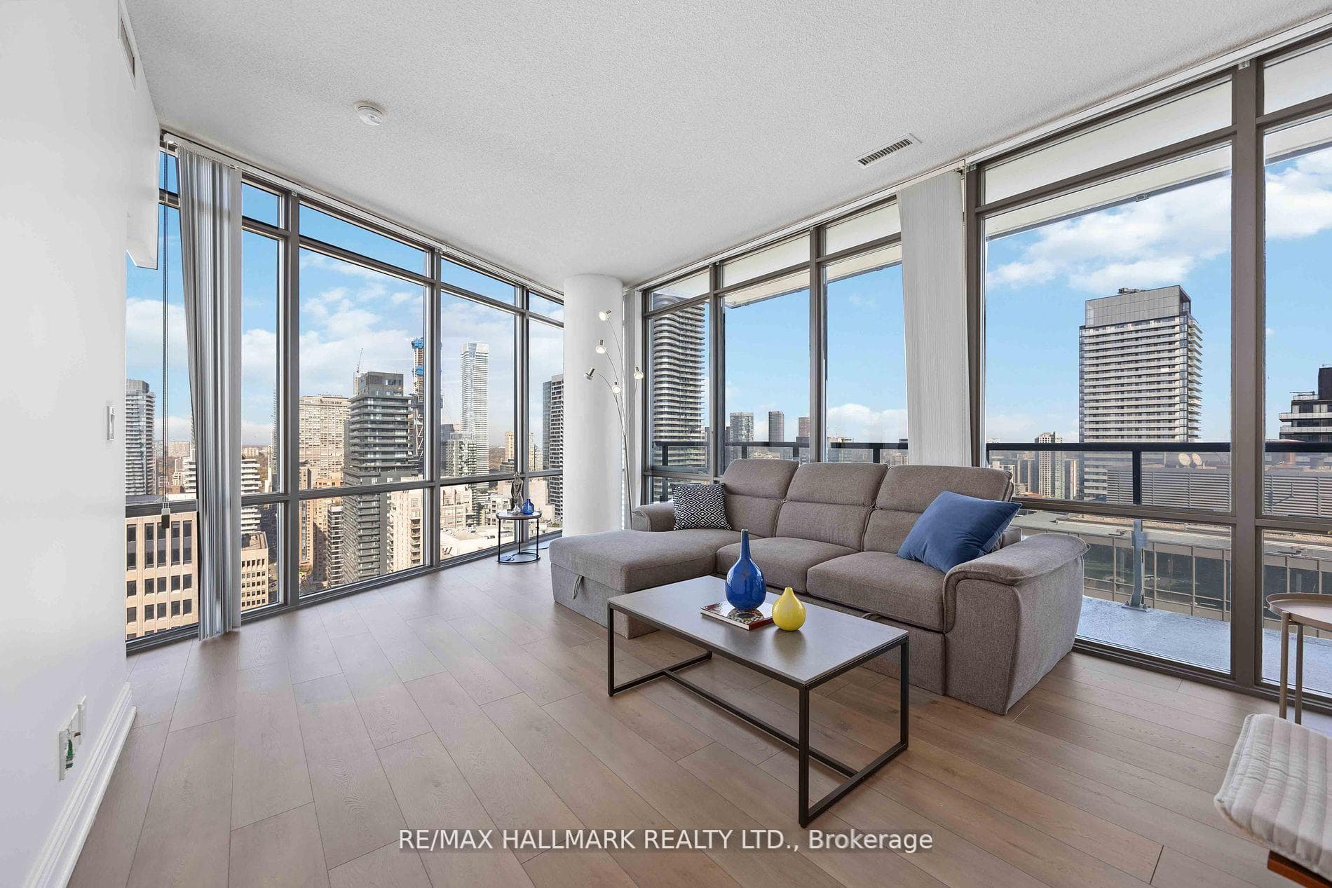 832 Bay Street Unit 3705 photo 19