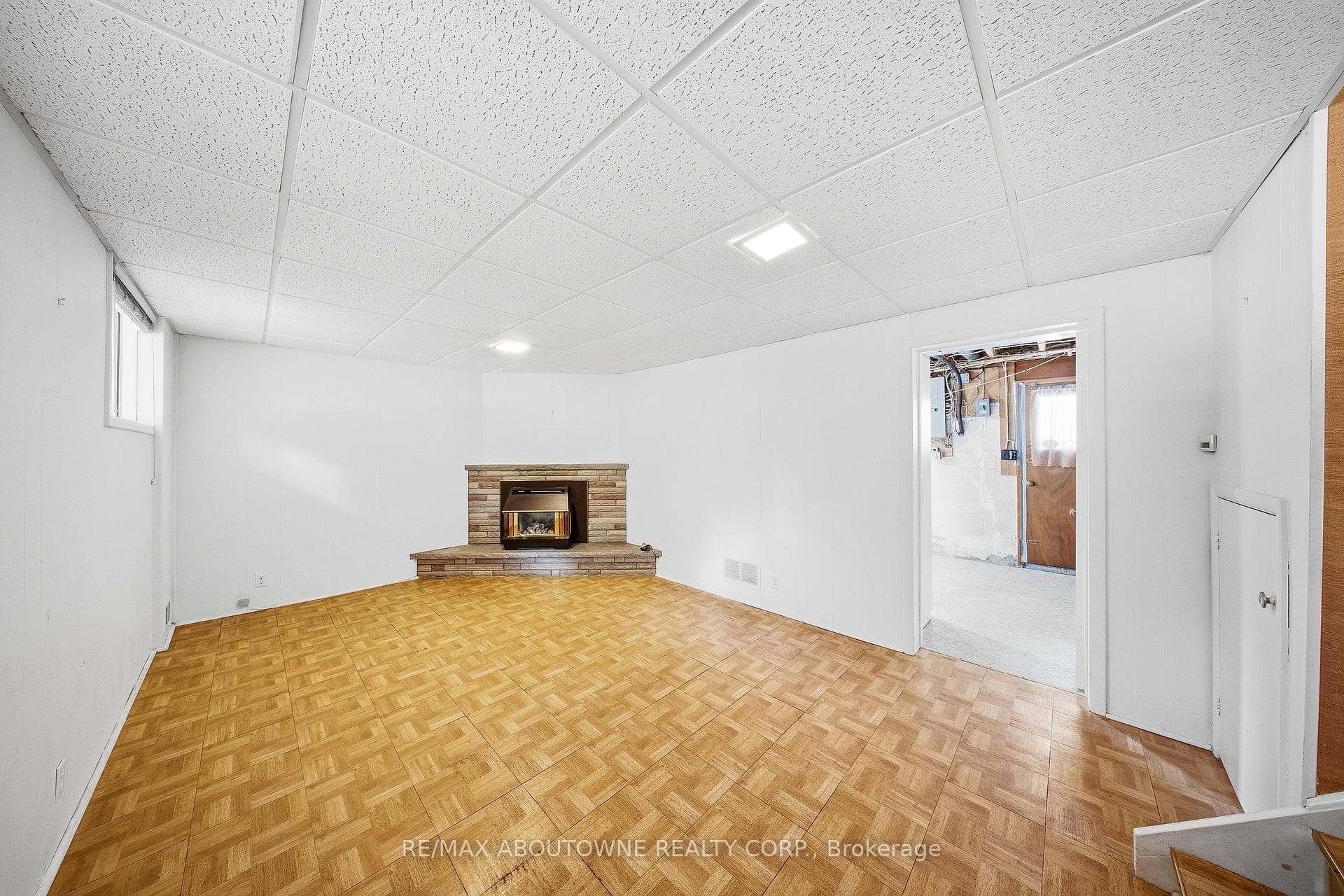 73 Price Avenue photo 18