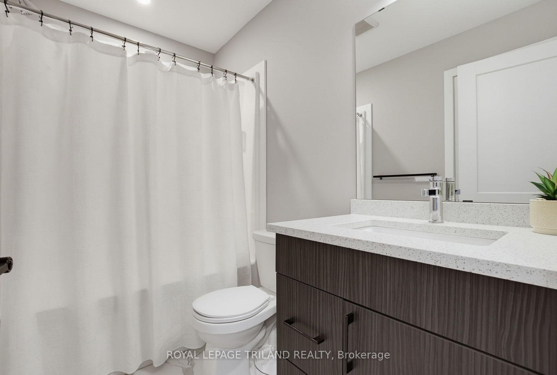 3557 Colonel Talbot Road Unit 14 photo 19