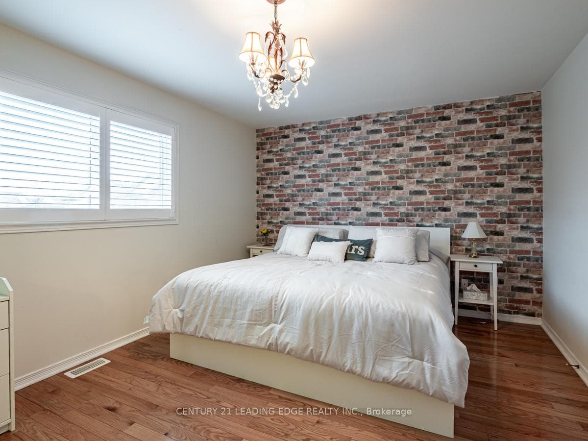 2 Barnwood Drive photo 17