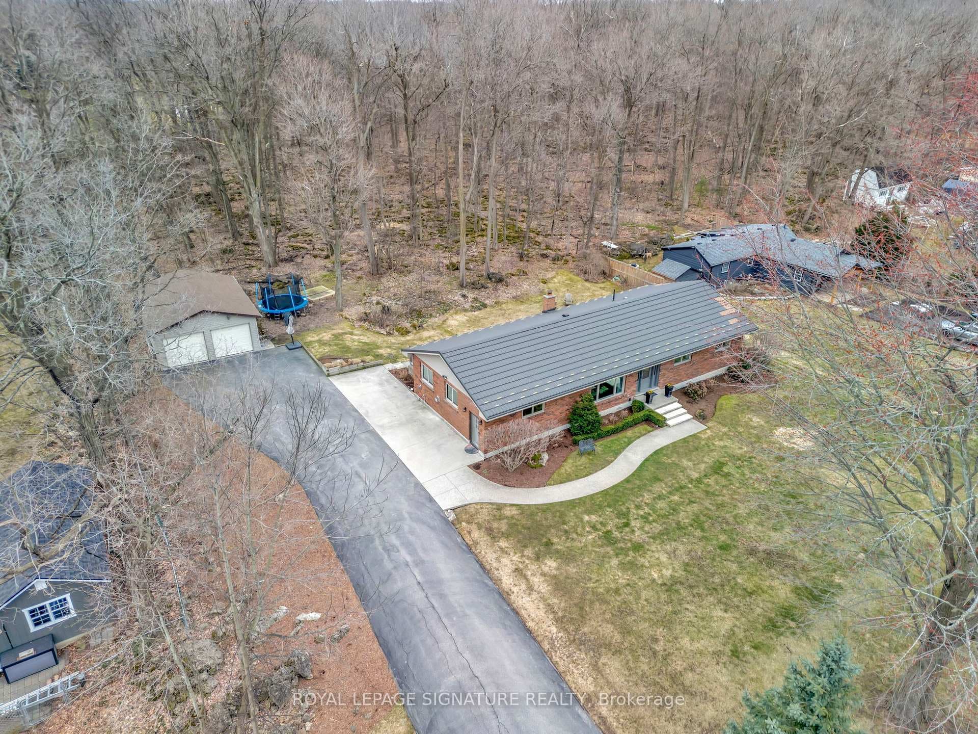 2044 Kilbride Street photo 4