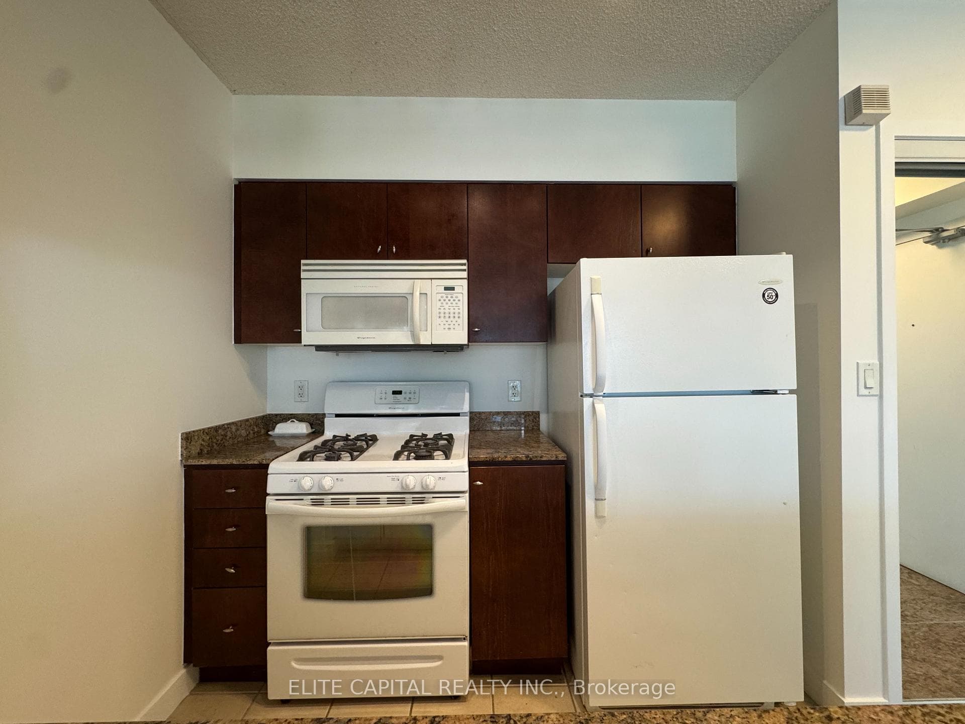 5 Mariner Terrace Unit 1811 photo 9
