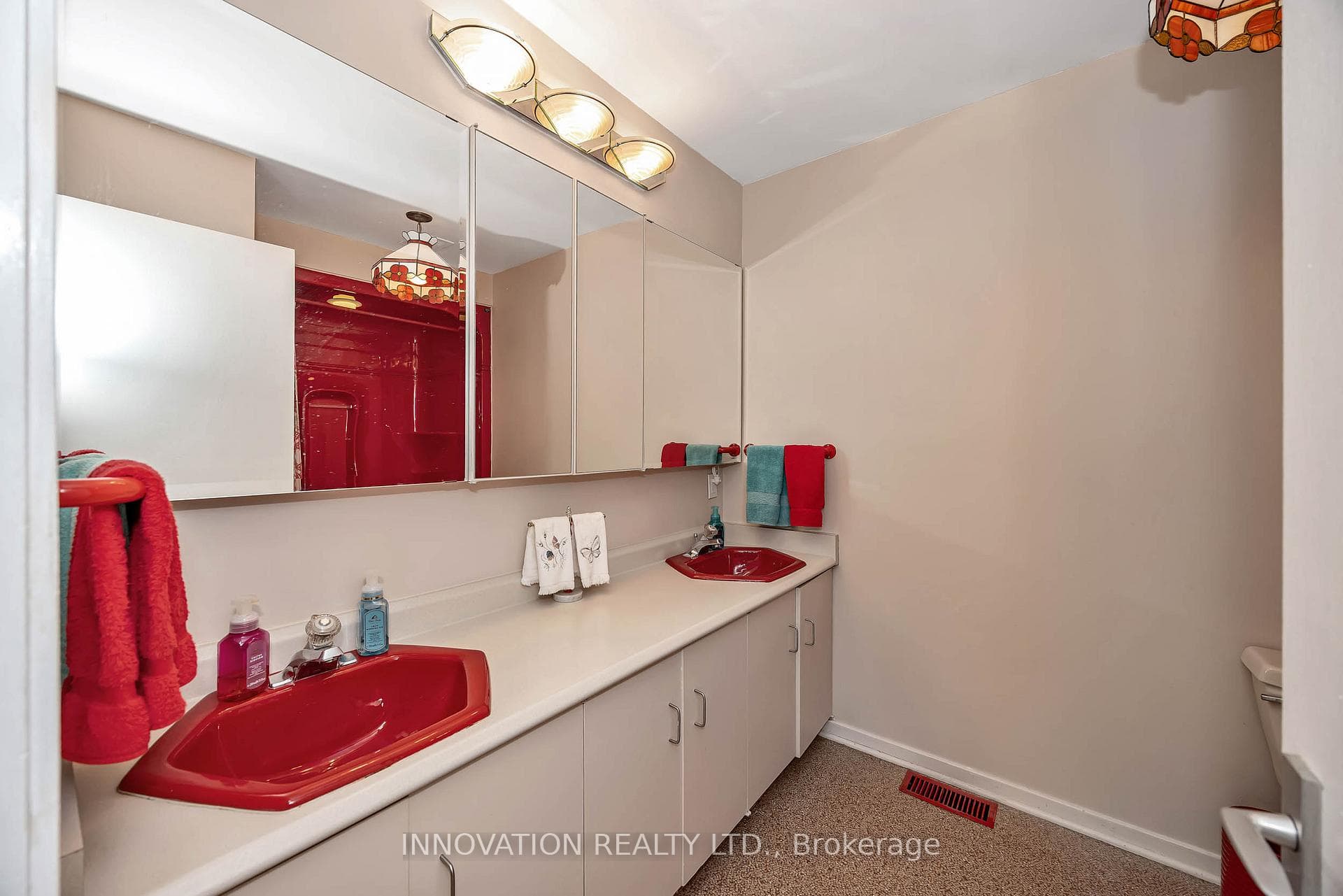 8 Sandwell Crescent photo 20