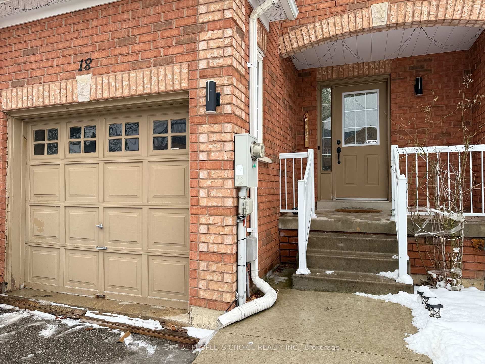 18 Coppermill Drive photo 3