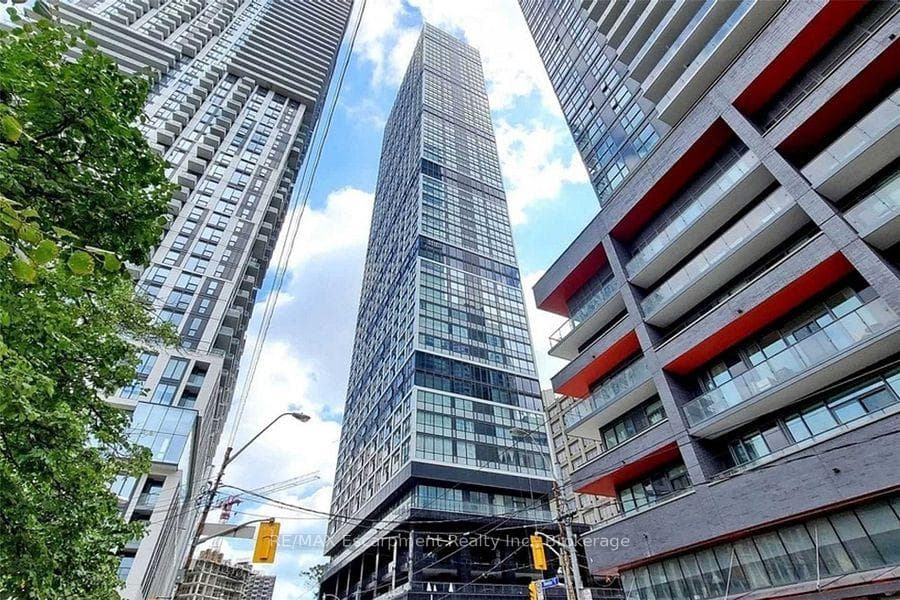 181 Dundas Street Unit 5312 photo 1