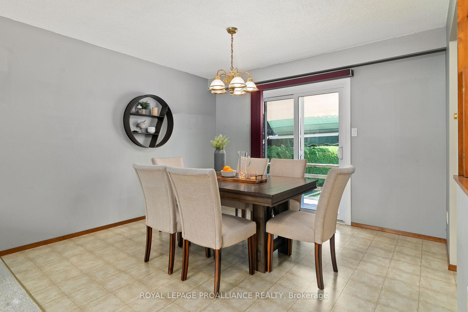 112 Ontario Street photo 8