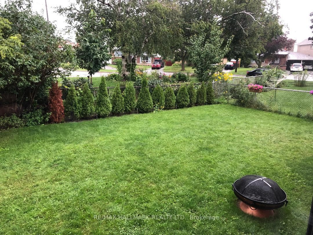 36 Willamere Drive photo 32