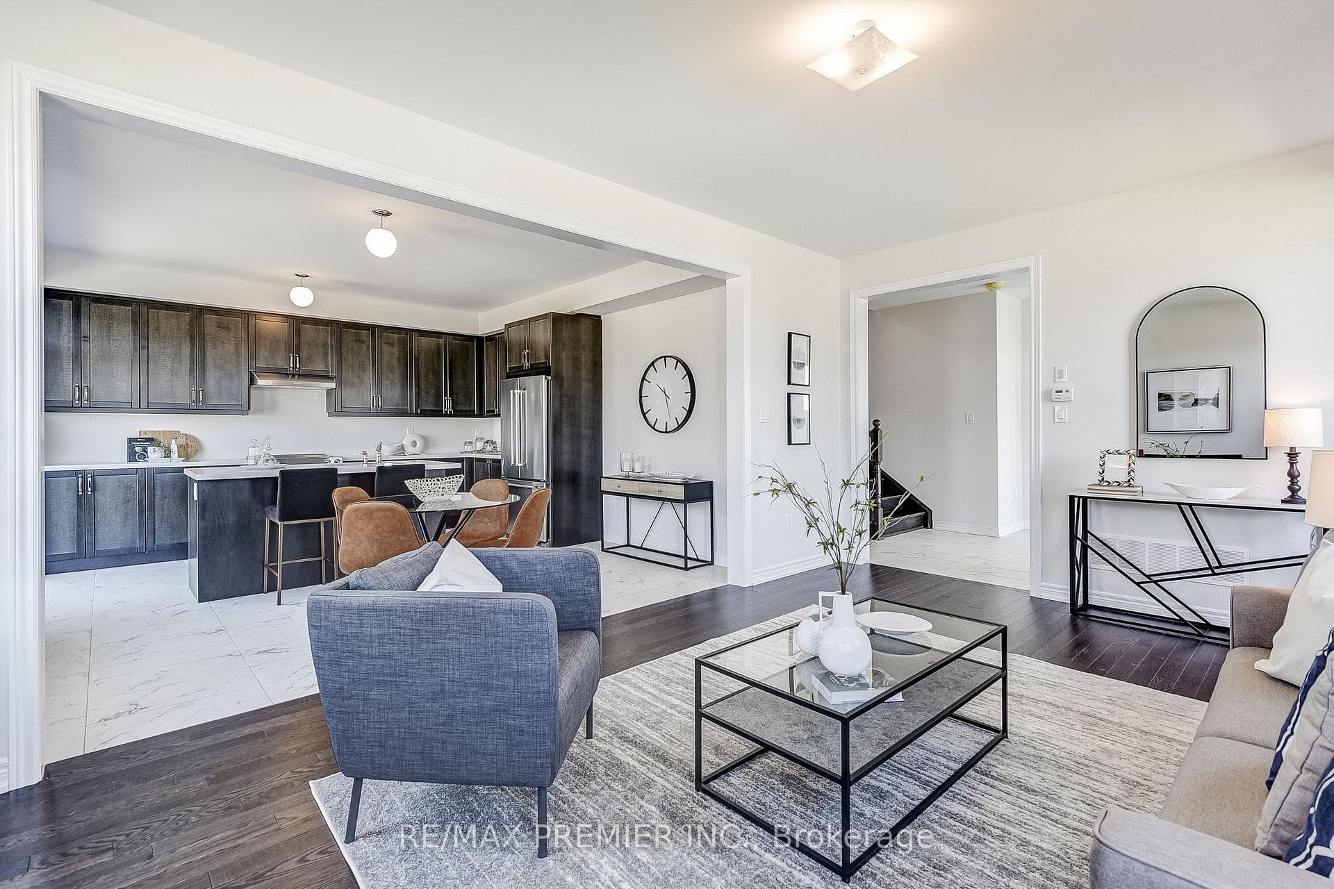 223 Yakefarm Boulevard photo 13