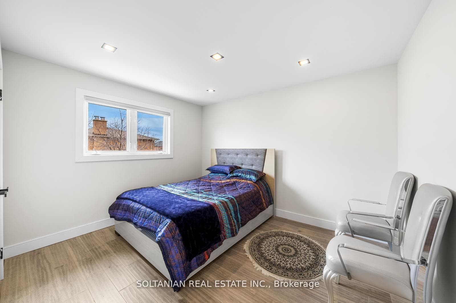 50 Addison Street photo 21