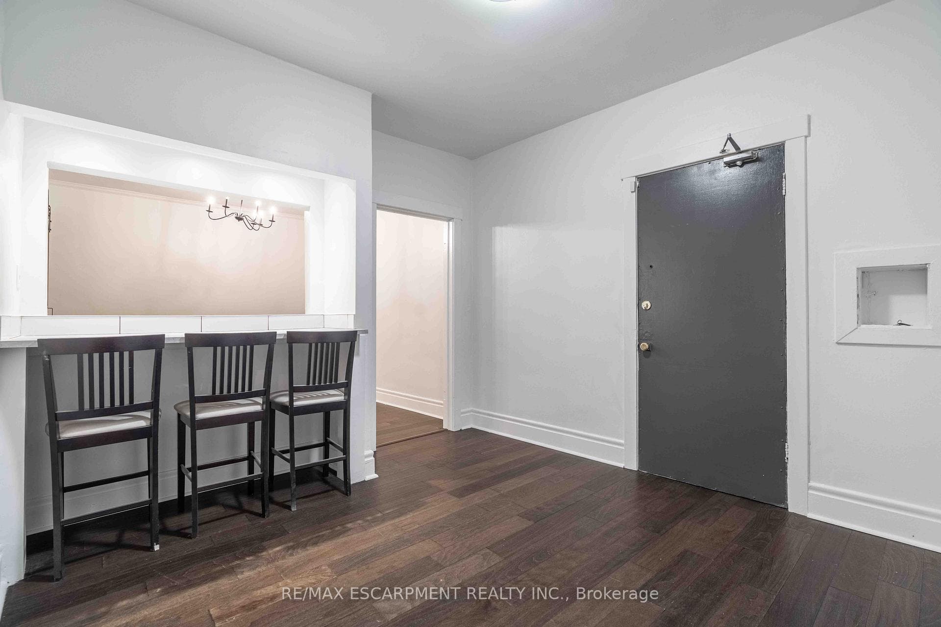 285 King Street Unit 4 photo 9