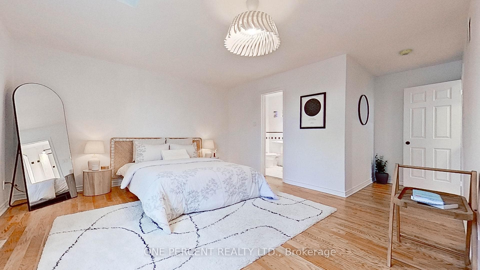 1064 Strathy Avenue photo 18