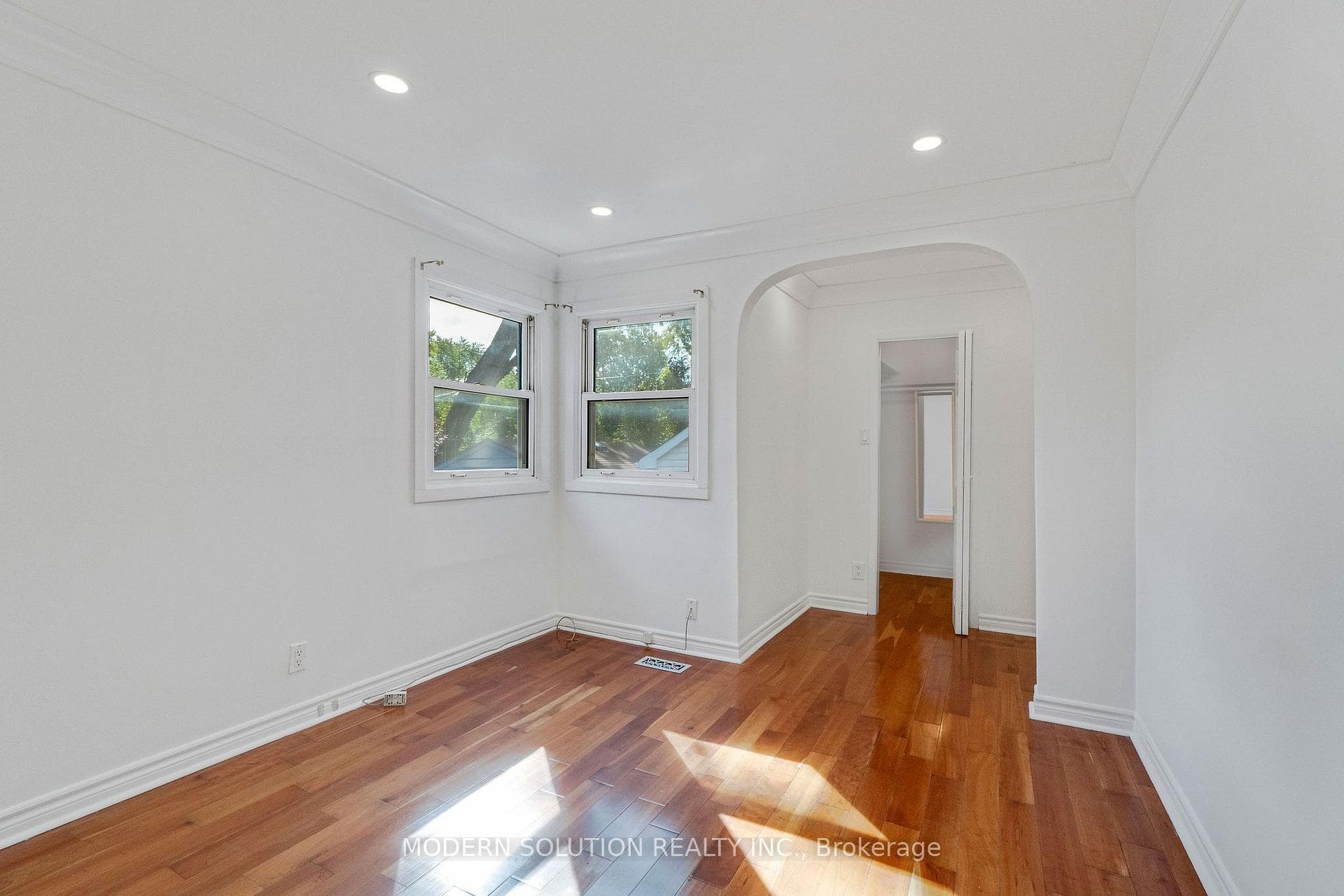 31 Elm Street photo 19